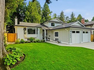 12674 19th Ave, Surrey, BC V4A 5T7