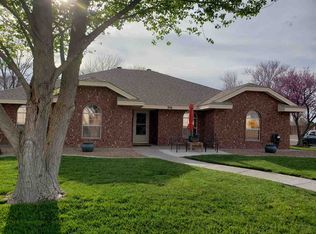 3116 Barcelona Dr, Roswell, NM 88201