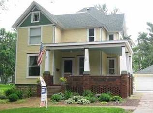 605 7th Ave NW, Mount Vernon, IA 52314
