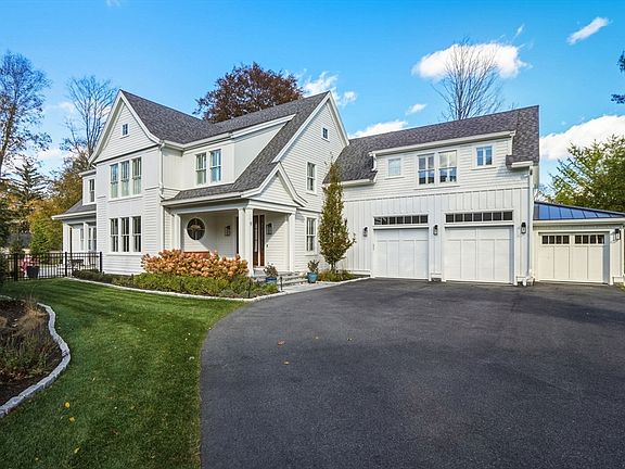 2nd image of 9 Pelham Rd