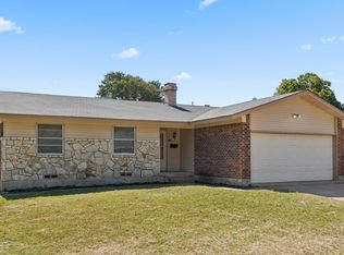 2124 Stonehenge Dr, Garland, TX 75041