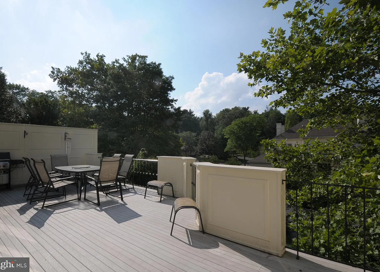4 bed, 3.5 bath, 4176 sqft, $11,000 — Photo 3