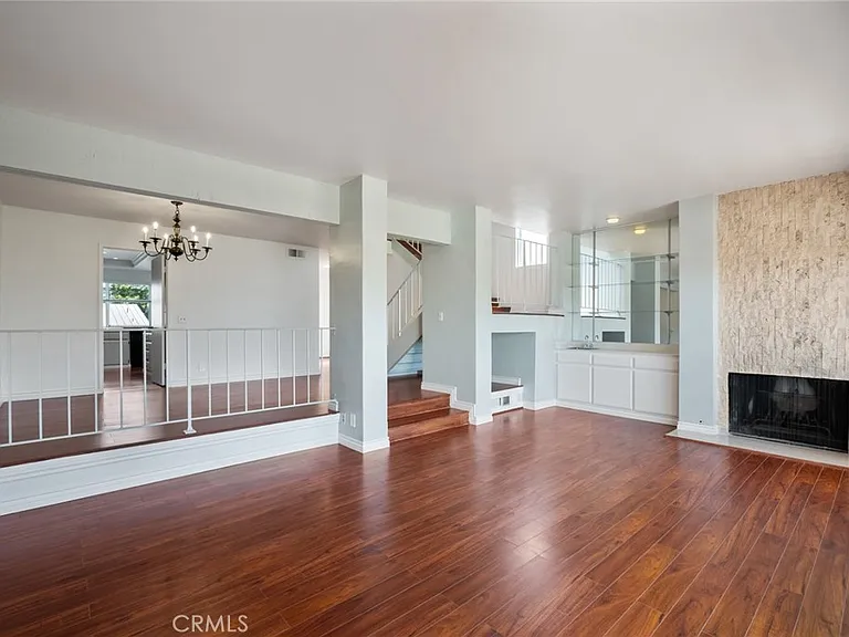 113 Hilltop Cir — Photo 9