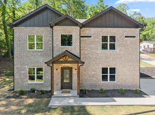 388 Oakland Dr NW, Gainesville, GA 30501