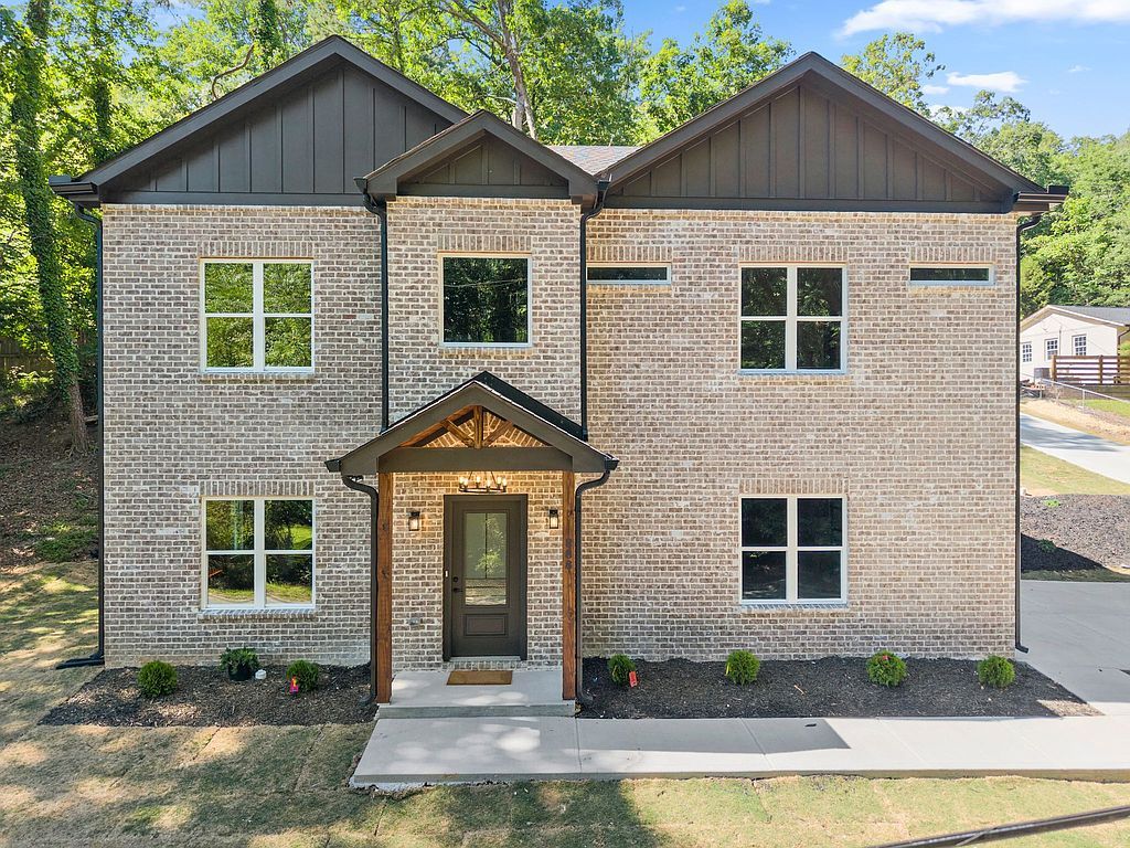 388 Oakland Dr NW - Property Image