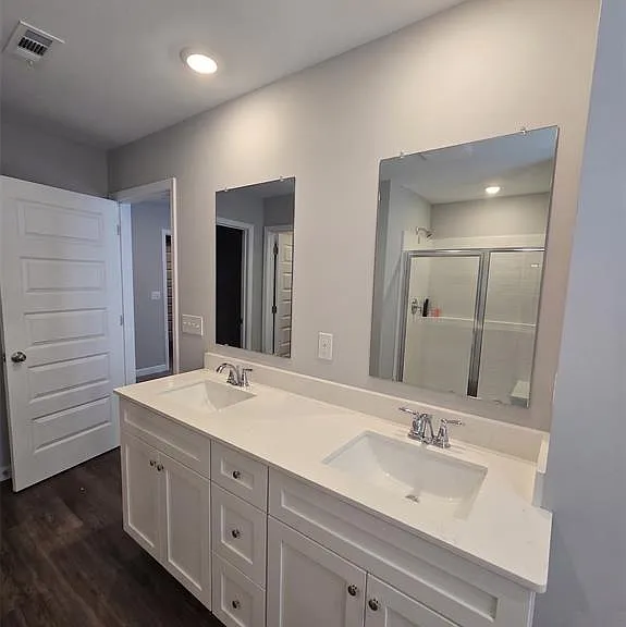 1010 Garden Ln — Photo 8