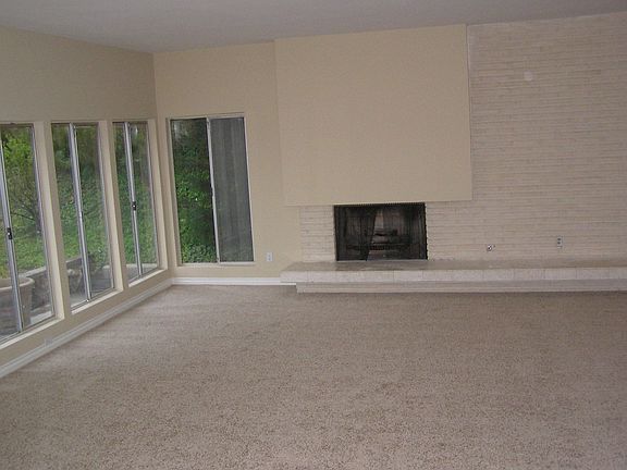 4th image of 4573 Ellenita Ave