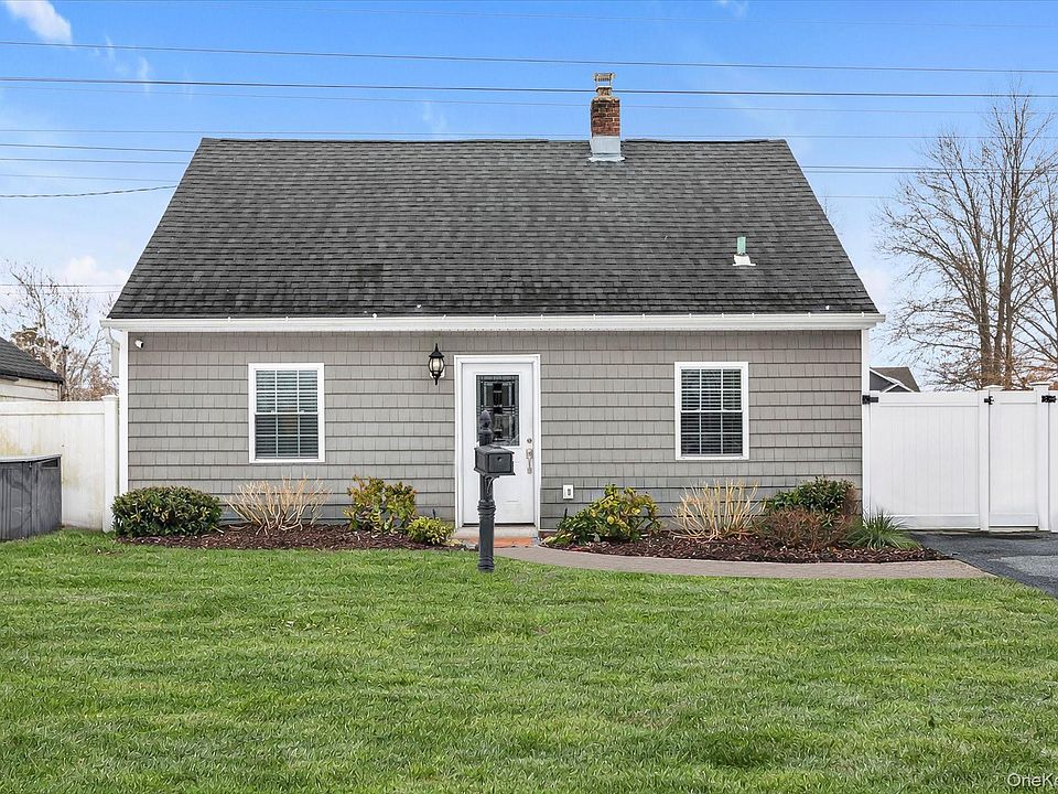 1st image of 64 Cornflower Road