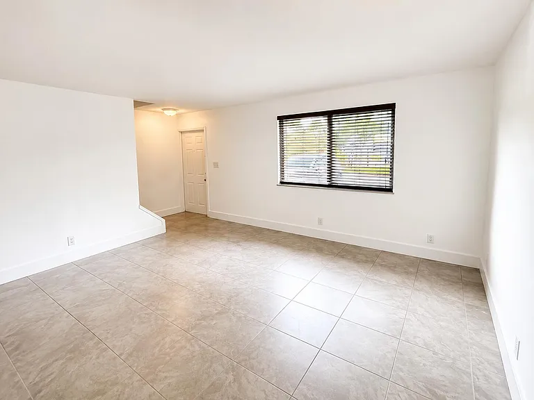 5728-5728 Blueberry Ct #38 — Photo 7