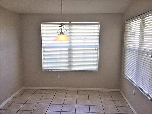 3rd image of 4553 Havelocke Dr