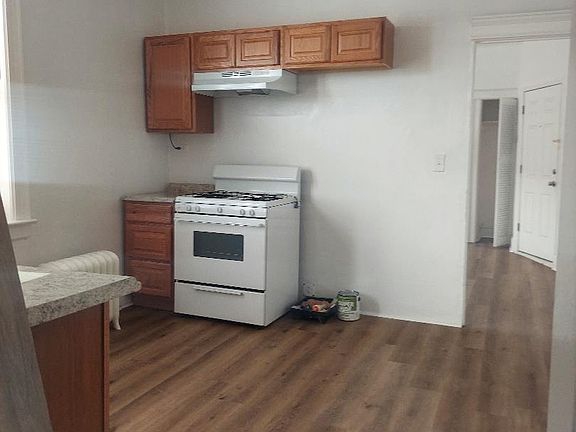 Kitchen......REFRIGERATOR NOT INCLUDED