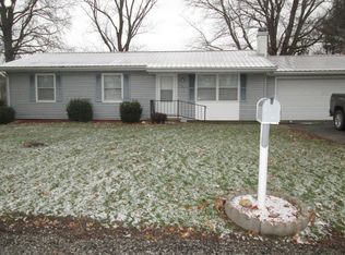 131 Harmony Ln, Macomb, IL 61455