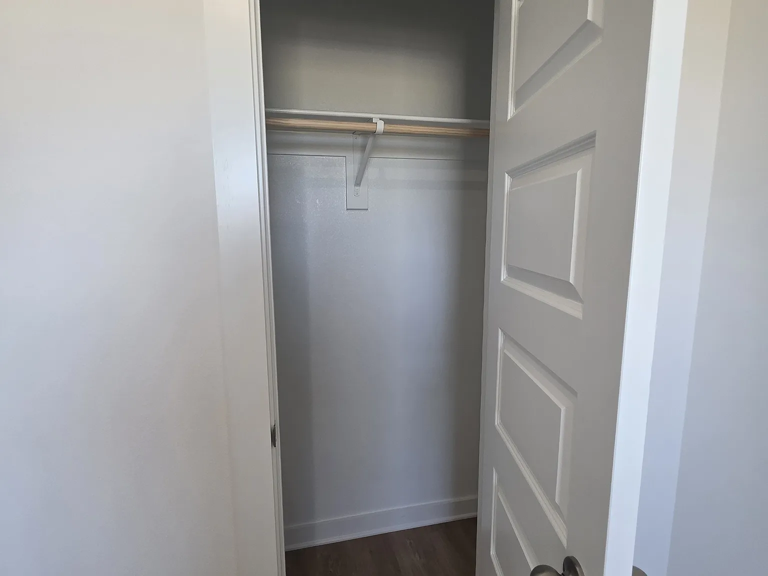 4 bed, 2313 sqft, $2,800 — Photo 2