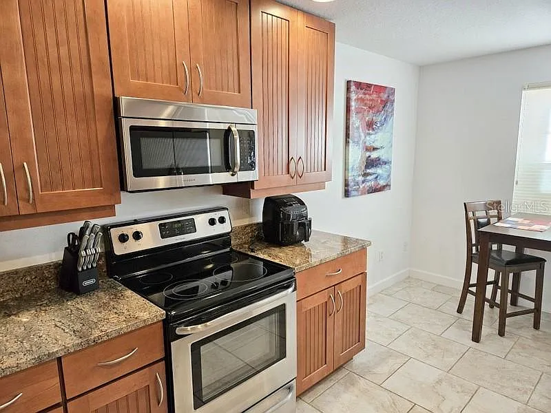 2 bed, 2.0 bath, 1440 sqft, $3,400 — Photo 3