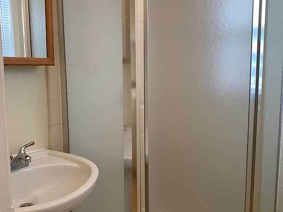 4th image of 2247 Moorpark Ave #2