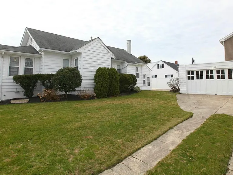 104 N 35th Ave #WINTER — Photo 23