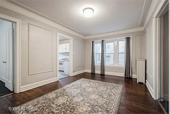 6335 N Claremont Ave — Photo 9