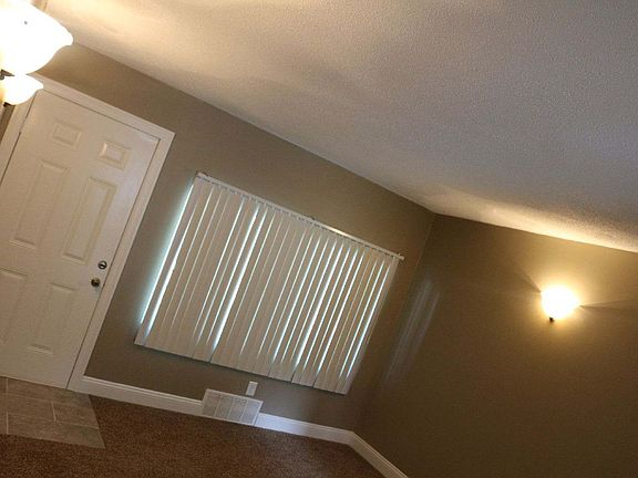 Large Family Room All New!