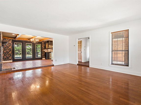 4th image of 3112 N Eagle Ln