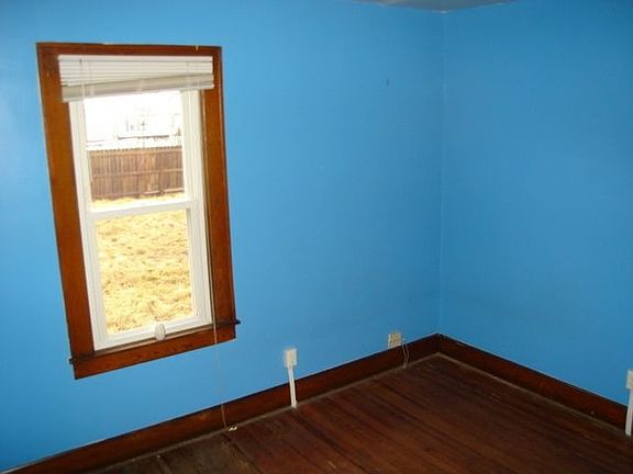 3rd image of 3623 E 4th St