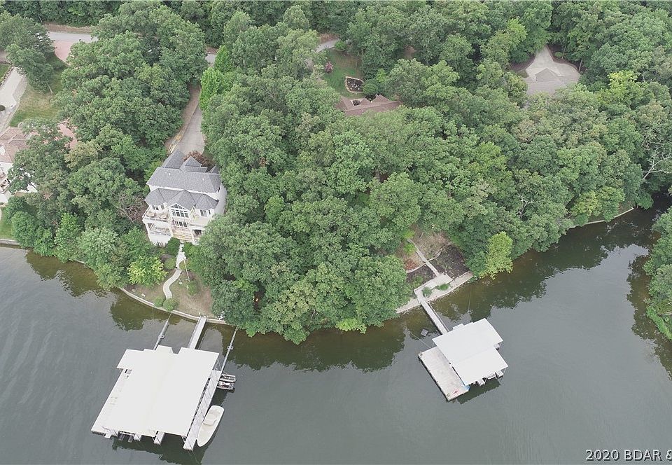 1st image of 10 Greystone Ln