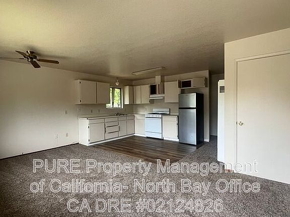 2nd image of 620 Sidnie St APT A