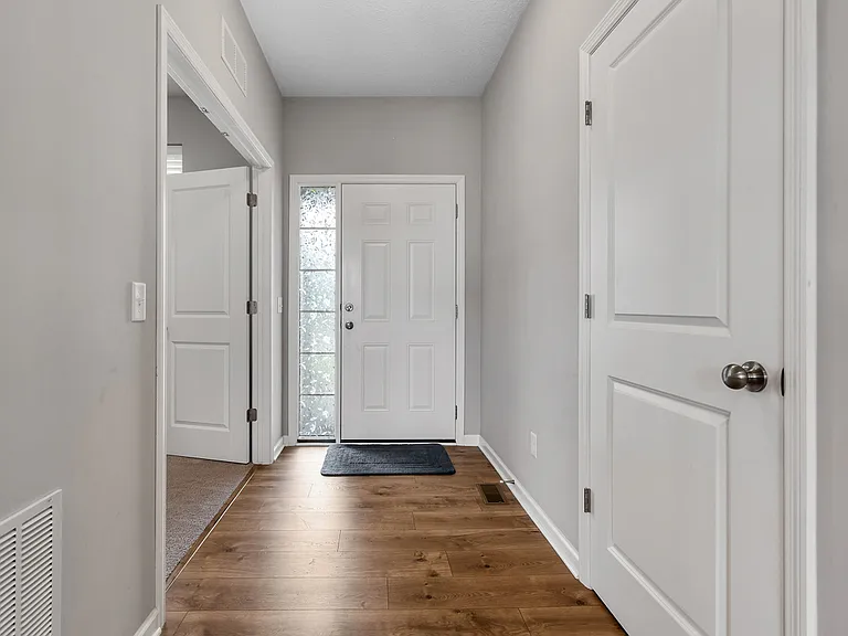 18109 Glacier Way — Photo 6