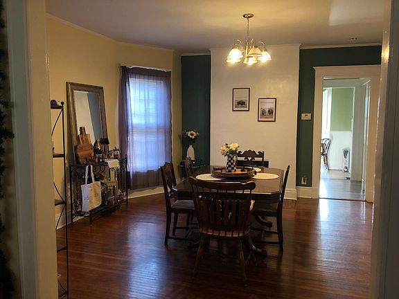 2nd image of 394 Baynes St #2