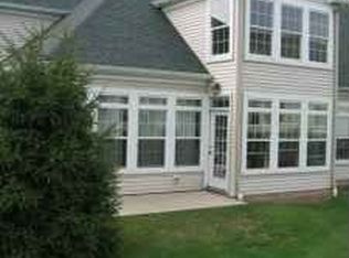 359 W Legend Ct #B, Highland Heights, OH 44143