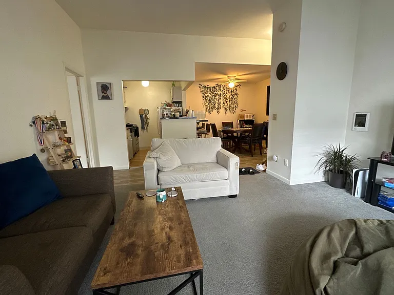 University Park Apartments near Cornell University — Photo 315