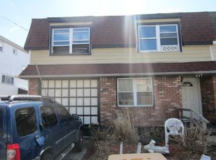 617 Jarvis Ave, Far Rockaway, NY 11691