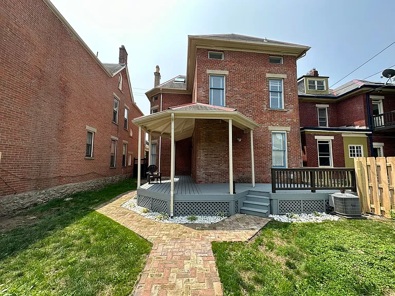 46 W Starr Ave — Photo 3