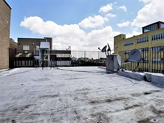 Rented by Rentall Group Inc