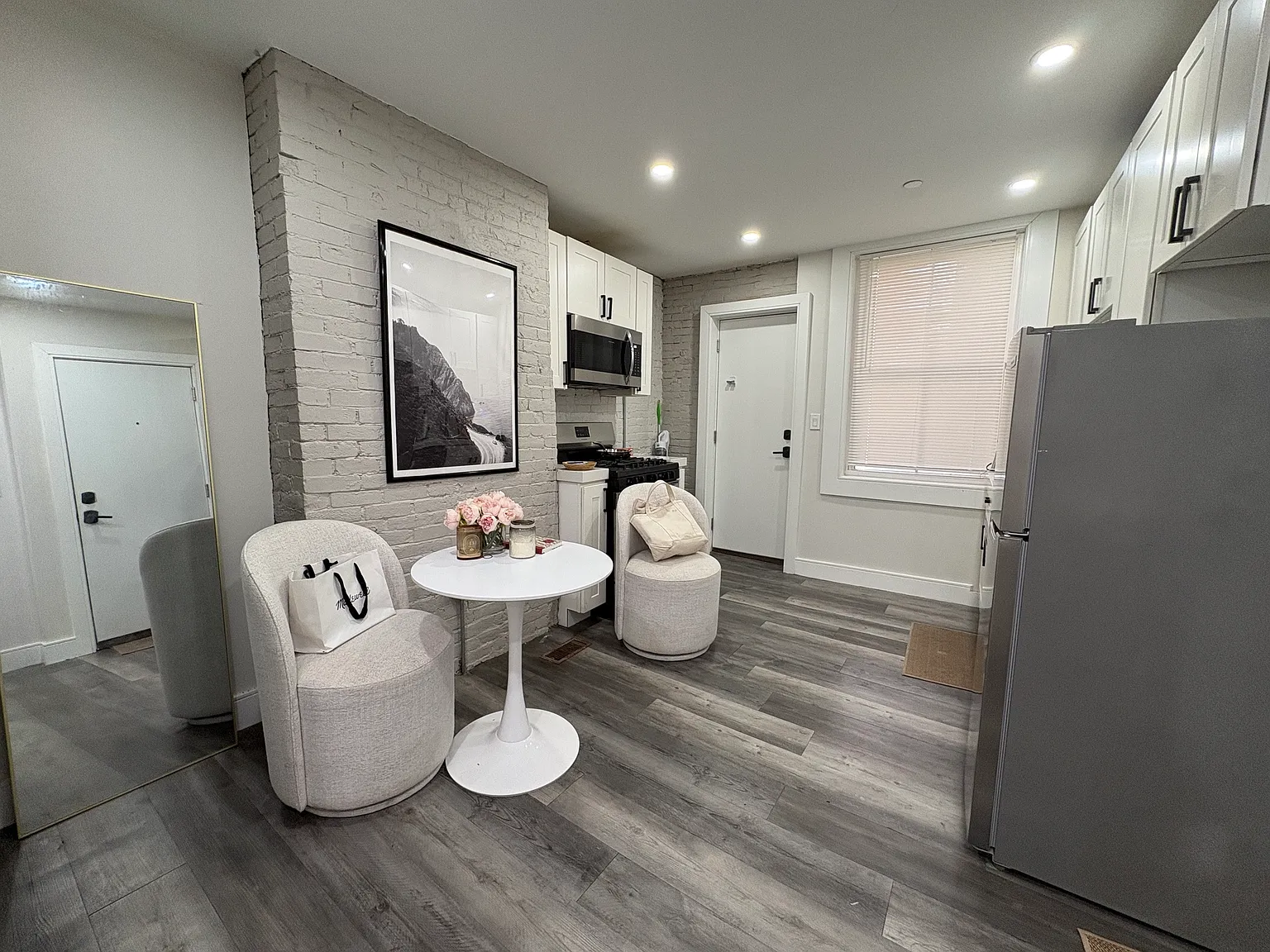 1 bed, $2,695 — Photo 1