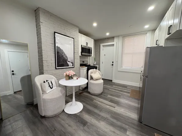 19 Sheafe St APT 1, Boston, MA 02113