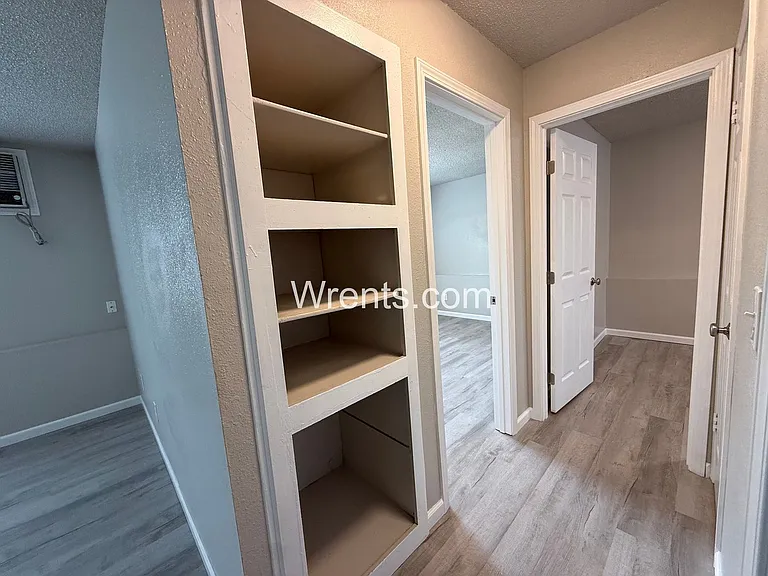 1718 W Boone Ave — Photo 20