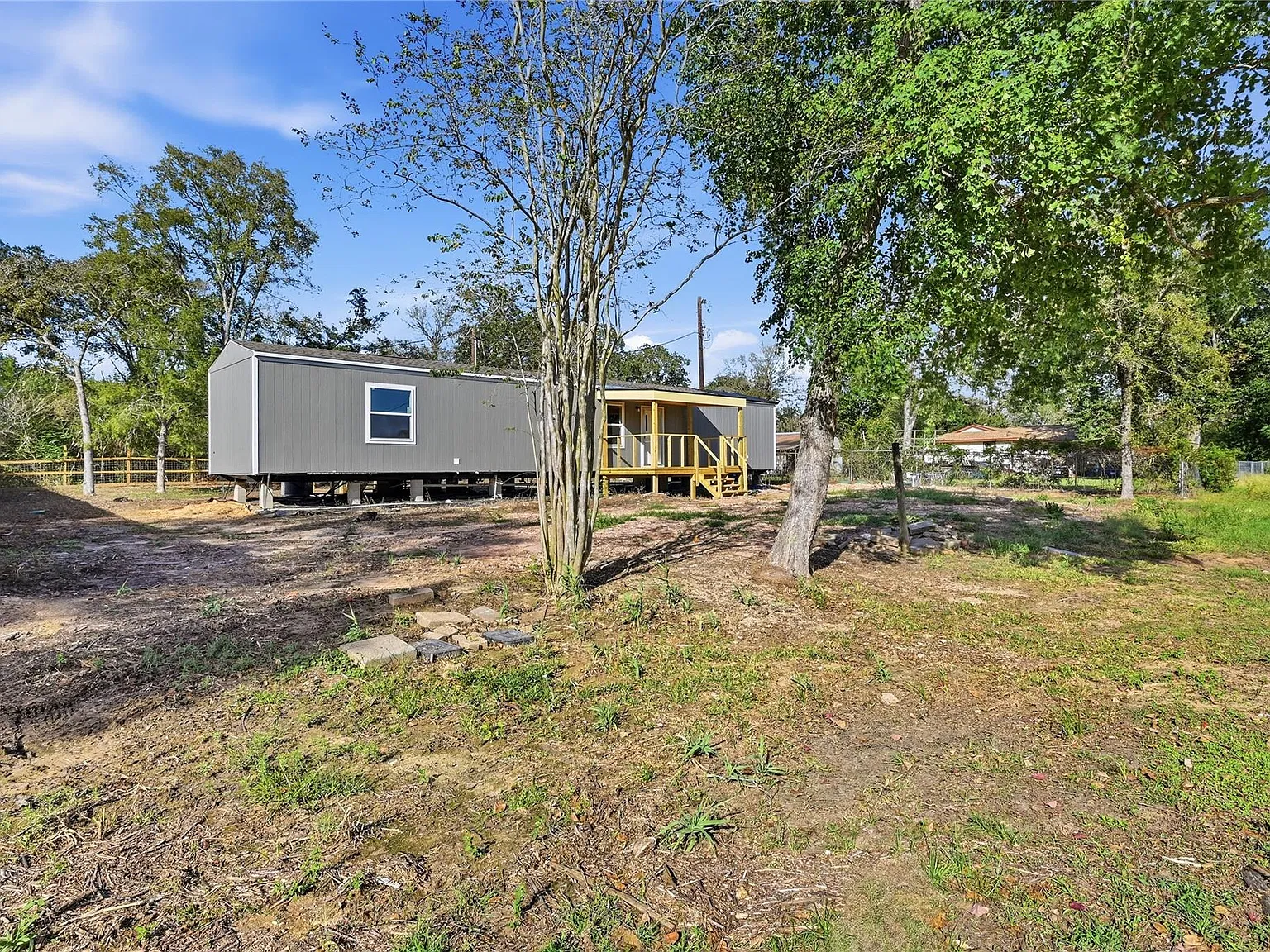 3 bed, 2.0 bath, $1,500 — Photo 2