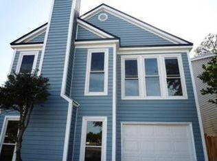 540 Staffordshire Dr, Jacksonville, FL 32225