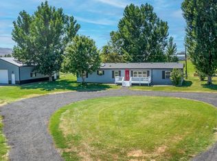 6904 S Wilgus Rd, Prosser, WA 99350