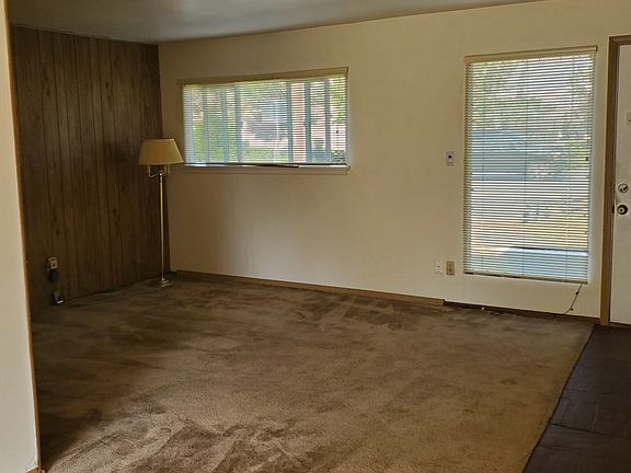 3rd image of 27025 16th Ave S
