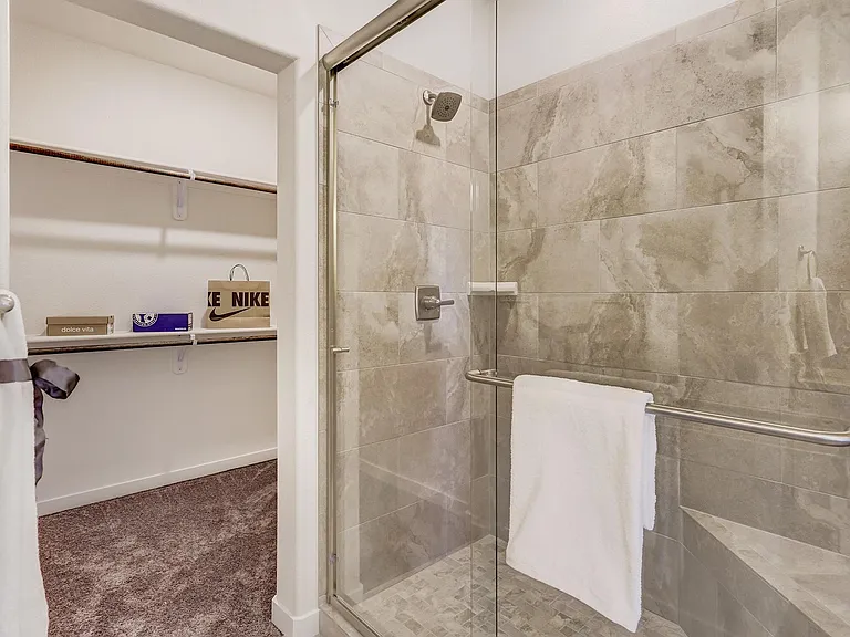 5843 Villa Lorenzo Dr — Photo 27