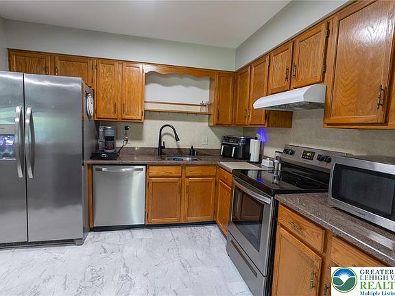 5th image of 896 Briarstone Rd