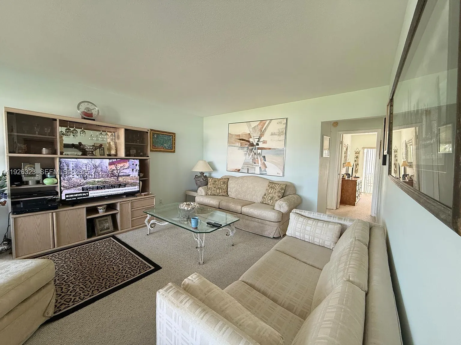 Easthampton Condo — Photo 1