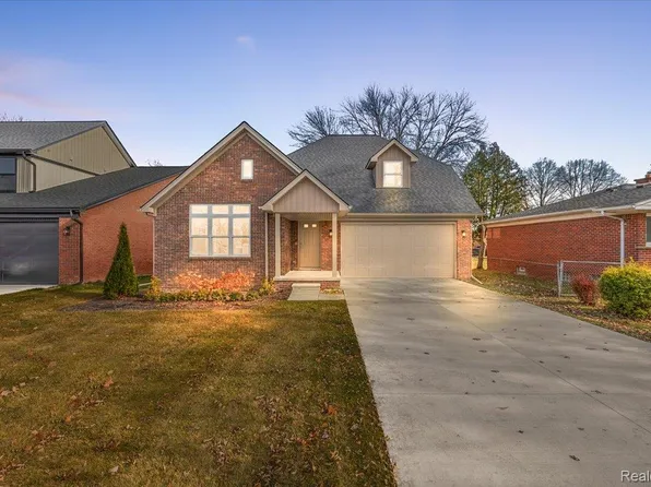 28710 Little Mack Ave, Saint Clair Shores, MI 48081