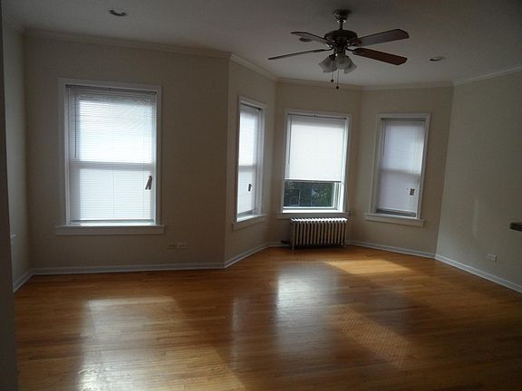 2nd image of 1234 W Rosemont Ave #1
