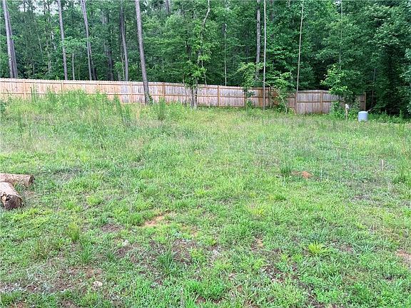 4th image of 373 Parker Rd