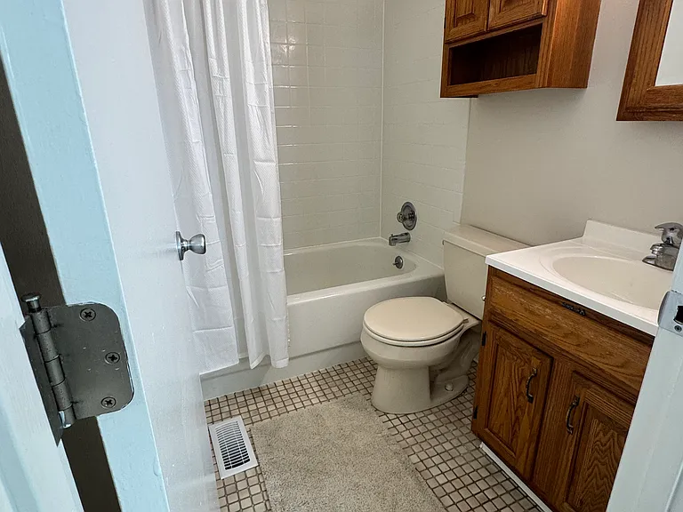 2263 Millwood Rd — Photo 16