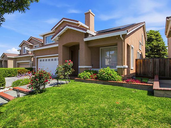 2nd image of 1367 Glen Hollow Way