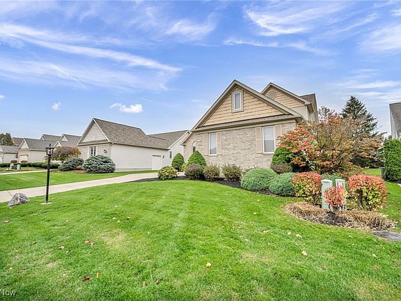3rd image of 4074 Hedgewood Dr