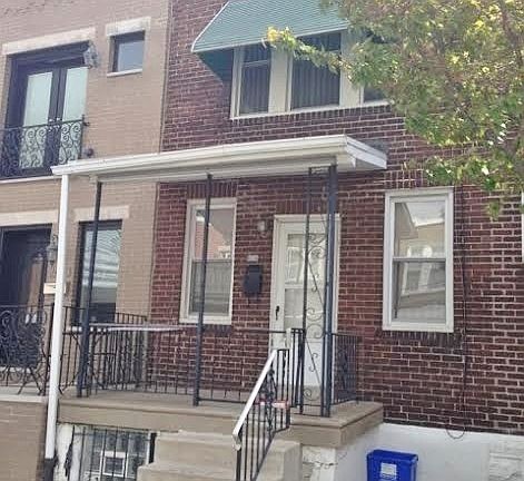 2nd image of 2825 S Smedley St